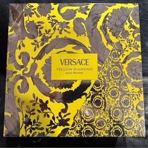 Versace Yellow Diamond 4 piece Gift Set NIB